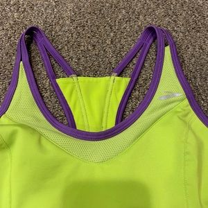 Athletic Woman’s Brooks lime sports bra tank top